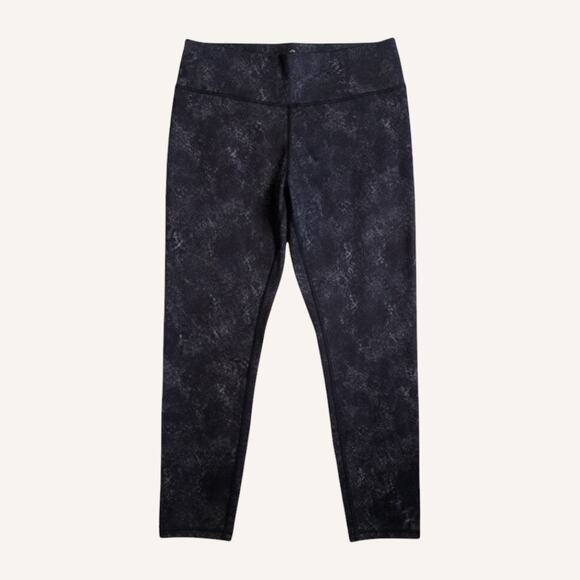 Ideology Plus Size 2XL Black & White Snake Print Capri Leggings Ab Compression - Picture 15 of 15